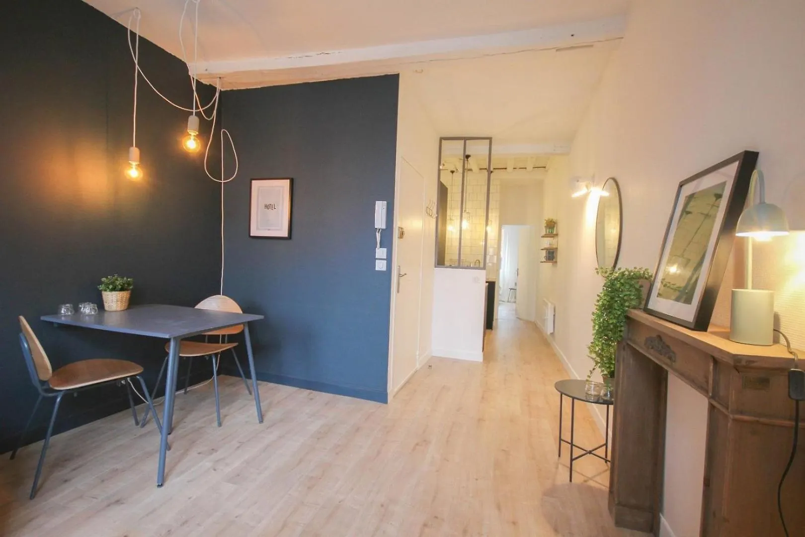 Appartement In The Heart Of Old Lille: Rue De La Monnaie